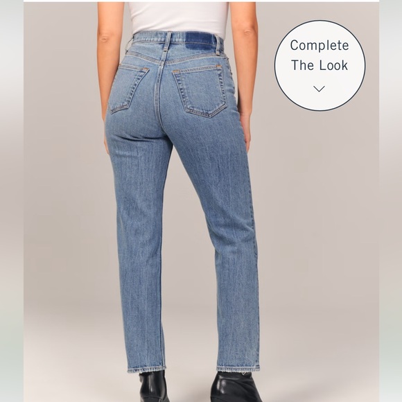 Abercrombie & Fitch Curve Love Ultra High Rise Ankle Straight Jean - Picture 9 of 11